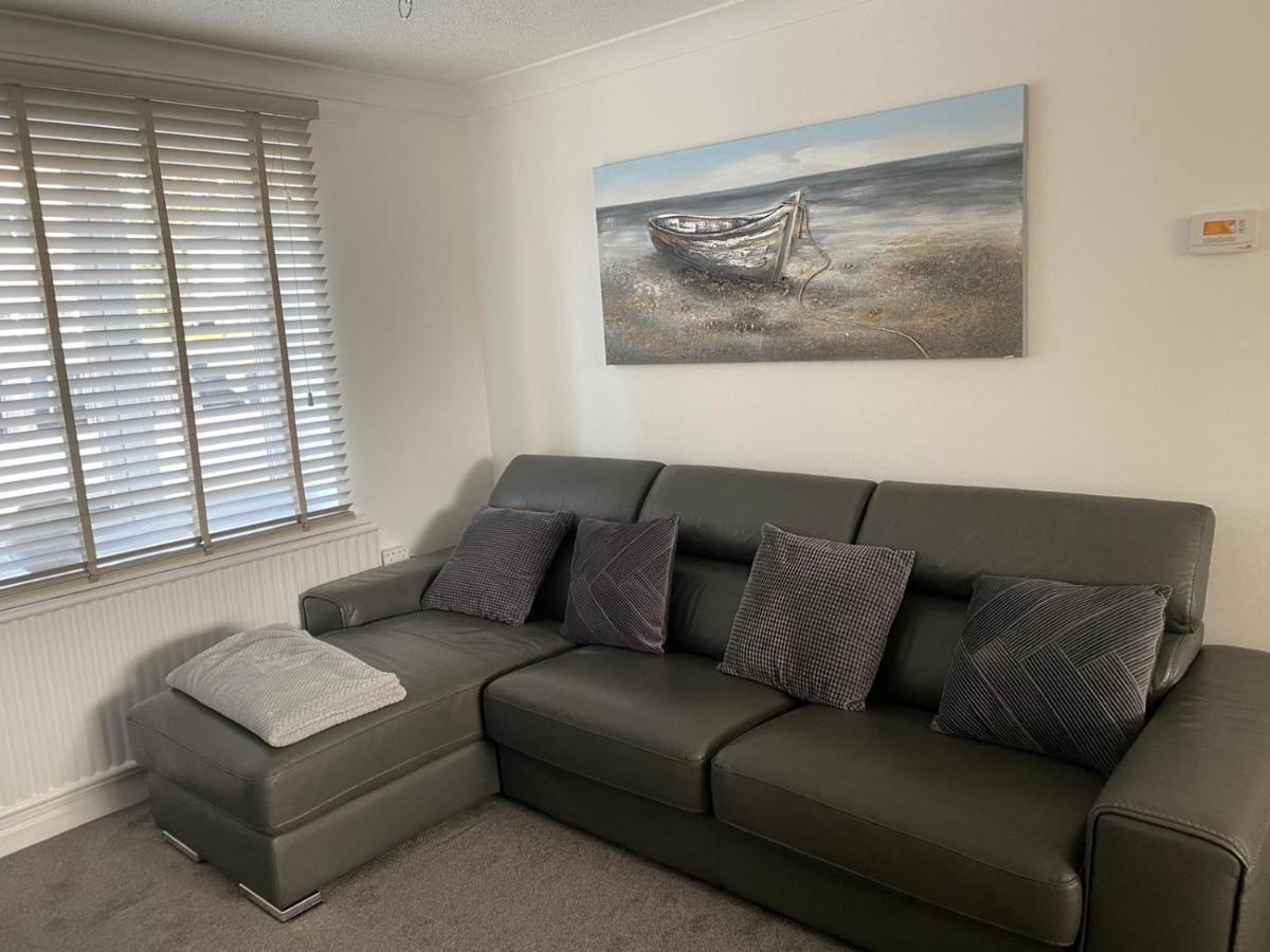Riverside Park Ground Floor Apartment - St Neots Exterior foto
